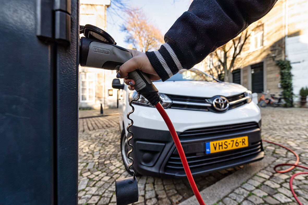 stekker laadpaal elektrische auto